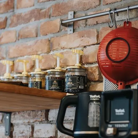 Good Vibes&honey Old Town Pozsony