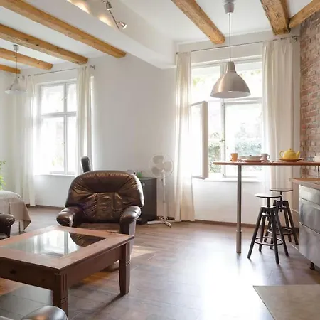 Good Vibes&honey Old Town Appartement